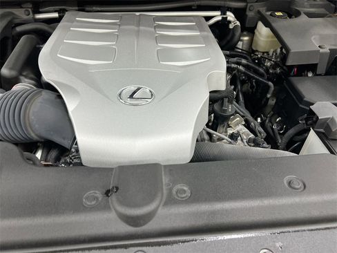 Used 2021 Lexus GX 460 Premium w/ Premium Package image 26