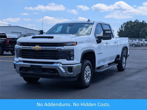 Used 2024 Chevrolet Silverado 2500 LT AWD/4WD image 1