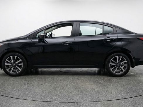 Used 2025 Nissan Versa SV FWD image 5