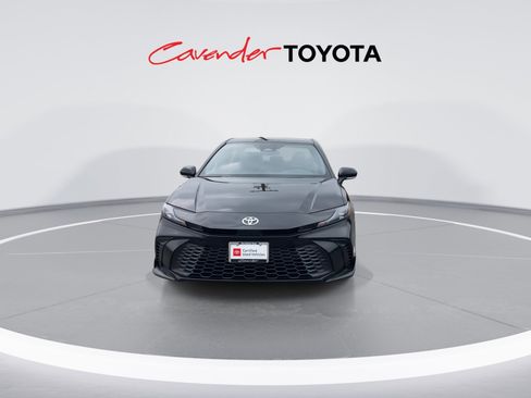 Used 2026 Toyota Camry SE image 3