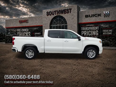 Used 2024 Chevrolet Silverado 1500 RST w/ Z71 Off-Road Package AWD/4WD image 7