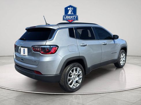 Certified 2022 Jeep Compass Latitude AWD/4WD image 10