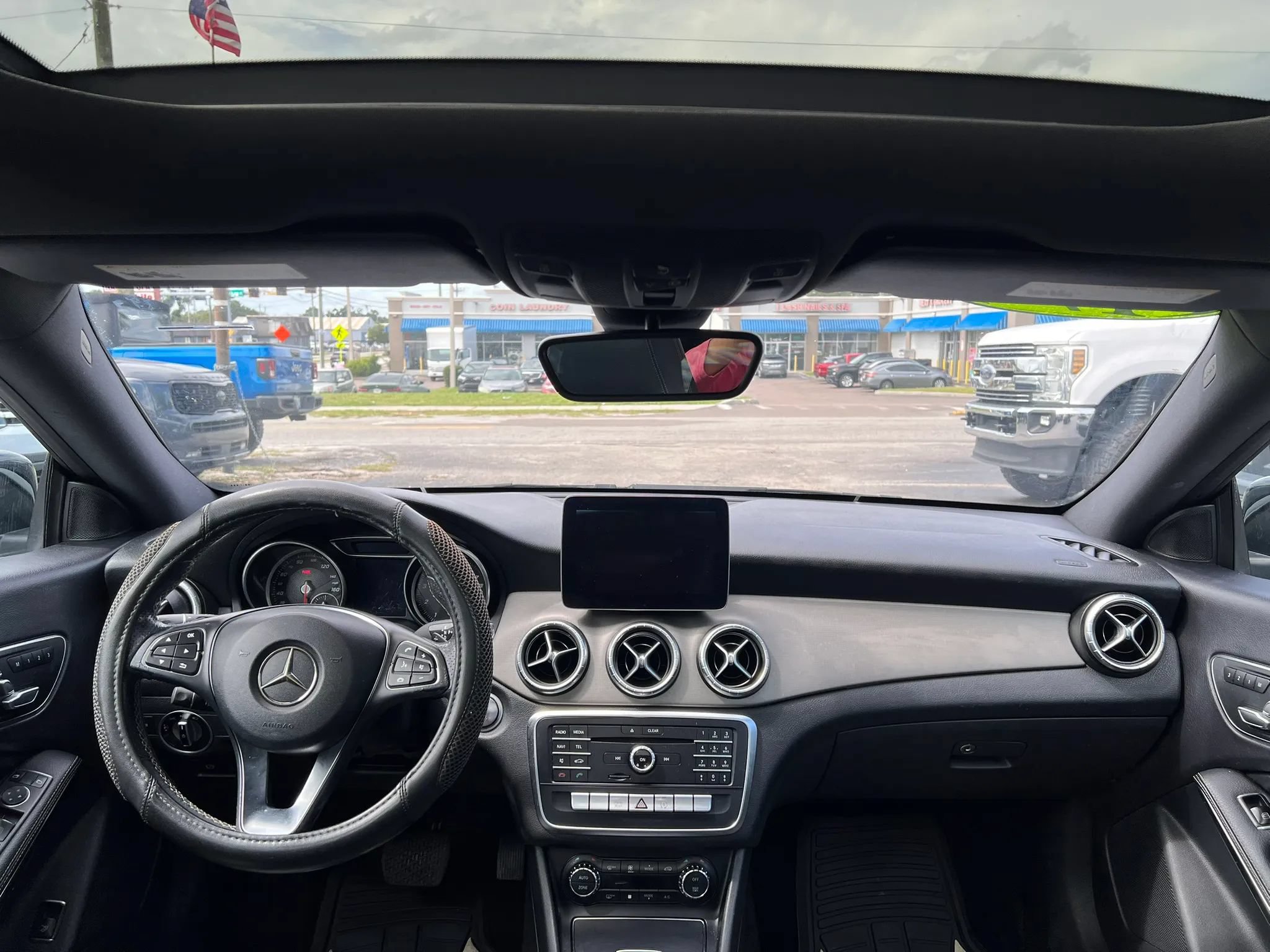 Used 2017 Mercedes-Benz CLA 250 image 11