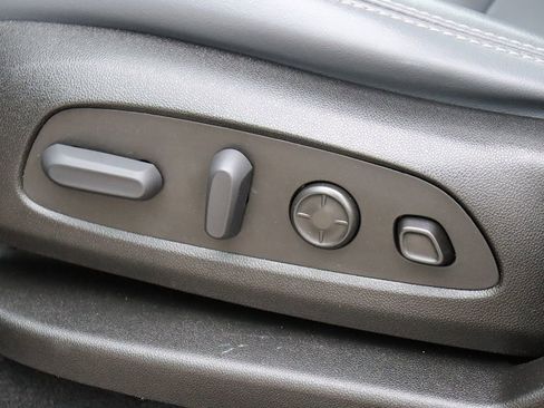 Used 2022 Buick Enclave Premium w/ Experience Buick Package image 37