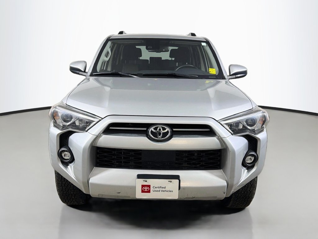 Used 2022 Toyota 4Runner SR5 AWD/4WD image 2