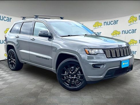 Used 2021 Jeep Grand Cherokee Laredo X AWD/4WD image 1