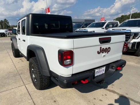 Used 2023 Jeep Gladiator Rubicon w/ Cold Weather Group image 9