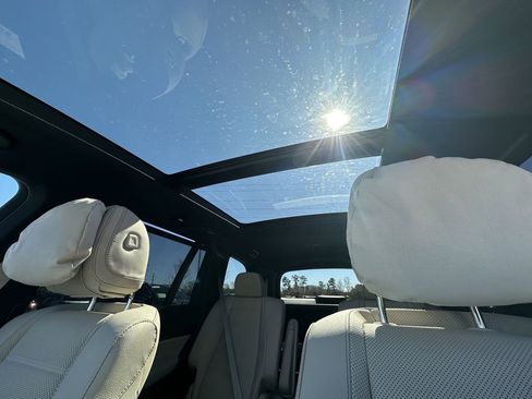 New 2026 Mercedes-Benz GLS 580 4MATIC image 35