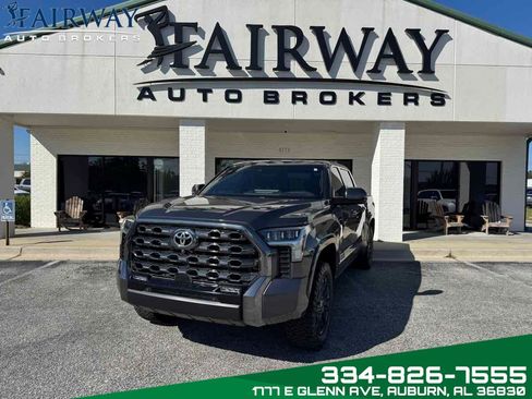 Used 2022 Toyota Tundra Platinum image 1