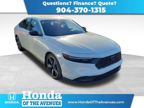 Used 2023 Honda Accord Sport image 1