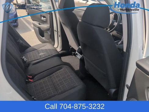 Used 2024 Honda HR-V LX image 15