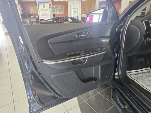 Used 2009 GMC Acadia SLT image 6