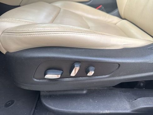 Used 2019 Cadillac XT5 Luxury image 14