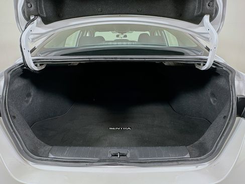 Used 2024 Nissan Sentra SV image 27