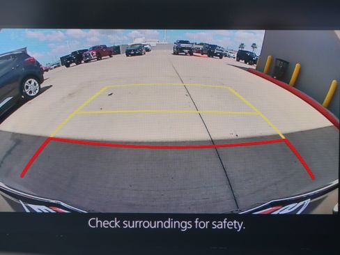 Used 2019 MAZDA MAZDA3 Sedan FWD image 17