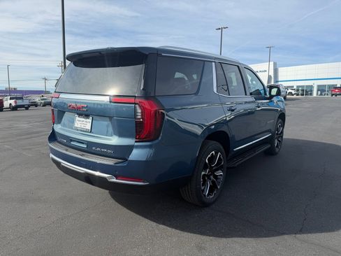 New 2026 GMC Yukon Elevation image 3