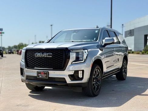 Used 2024 GMC Yukon Denali AWD/4WD image 4