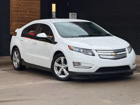 Used 2015 Chevrolet Volt FWD image 7