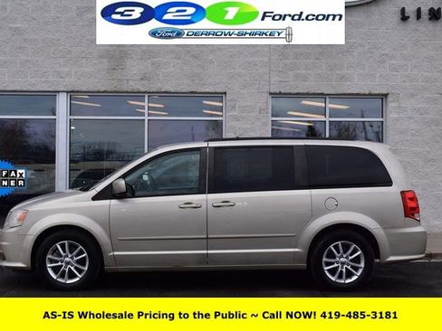 Used 2013 Dodge Grand Caravan SXT w/ Rear Park Assist Pkg image 2