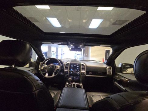 Used 2016 Ford F150 Platinum w/ Equipment Group 701A Luxury image 10