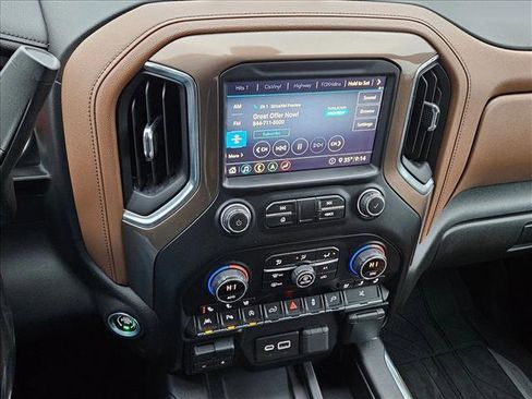 Used 2020 Chevrolet Silverado 1500 High Country w/ Technology Package image 13