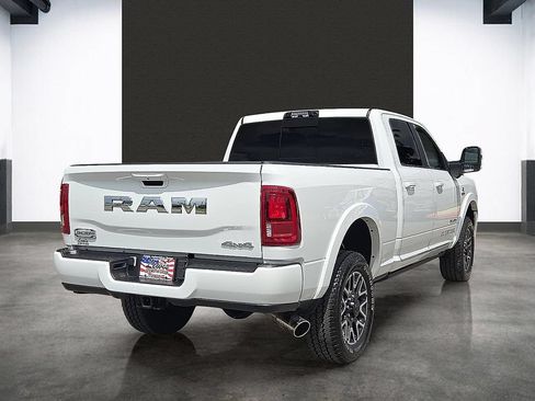 Used 2025 RAM 2500 Limited AWD/4WD image 8