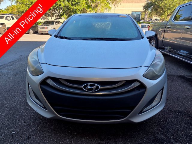 Used 2014 Hyundai Elantra GT FWD image 2