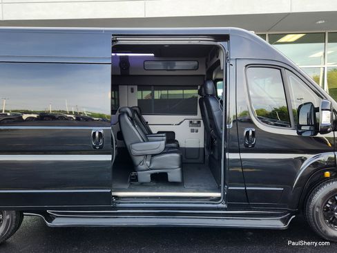 Used 2023 RAM ProMaster 2500 w/ Driver Convenience Group FWD image 24