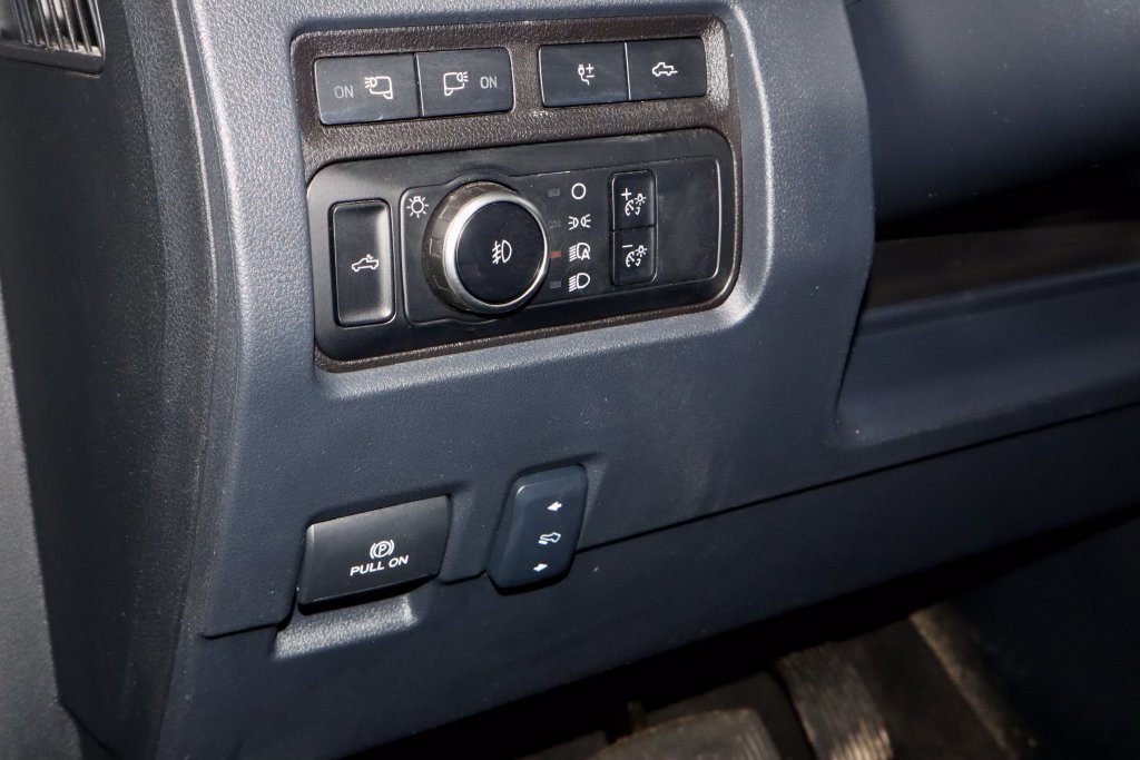Certified 2024 Ford F350 Platinum AWD/4WD image 29