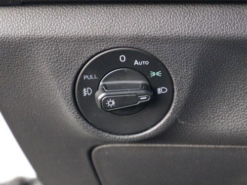 Used 2020 Volkswagen Jetta R-Line w/ R-Line Cold Weather Package image 17