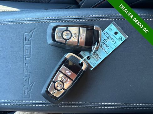 Used 2025 Ford Bronco Raptor AWD/4WD image 40