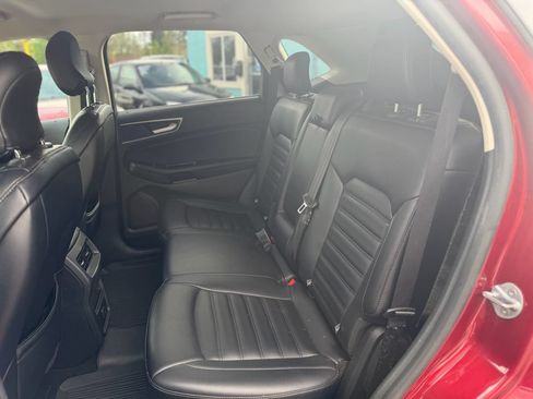 Used 2019 Ford Edge SEL w/ Equipment Group 201A AWD/4WD image 9