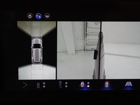 New 2026 Chevrolet Equinox RS w/ Convenience Package III image 34