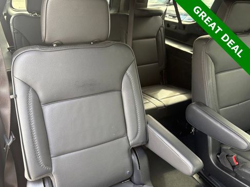 Used 2025 GMC Yukon XL Denali AWD/4WD image 41