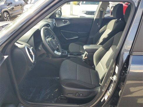 Used 2021 Kia Soul S image 16