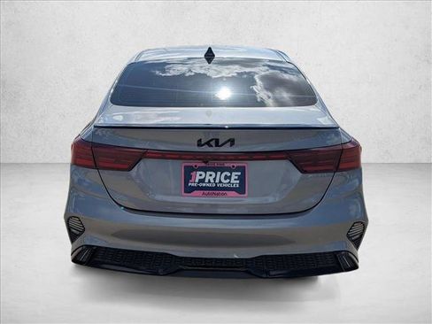 Used 2022 Kia Forte GT-Line w/ GT-Line Premium Package FWD image 6