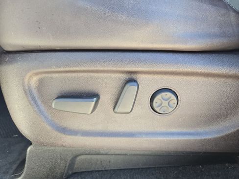 Used 2015 Kia Sedona SX Limited image 15