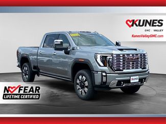 New 2026 GMC Sierra 3500 Denali w/ Denali Reserve Package AWD/4WD video 1