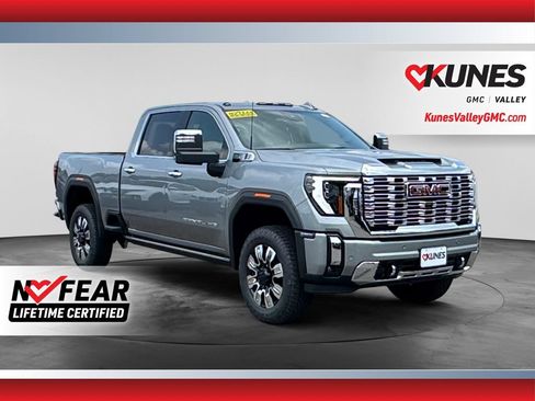 New 2026 GMC Sierra 3500 Denali w/ Denali Reserve Package AWD/4WD image 1