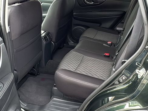 Used 2018 Nissan Rogue SV w/ Premium Package image 22