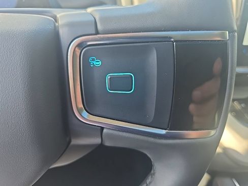 Used 2025 Ford Expedition Active AWD/4WD image 21