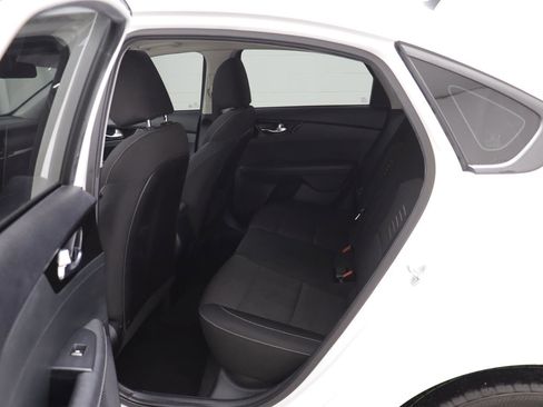 Used 2019 Kia Forte S w/ S Premium Package image 12