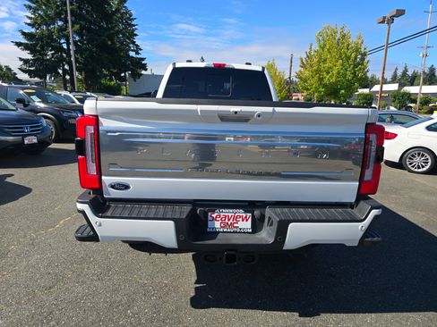 Used 2024 Ford F350 Platinum AWD/4WD image 6