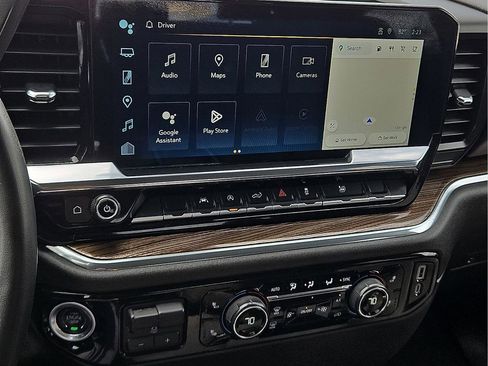 Used 2025 Chevrolet Silverado 1500 LT image 15