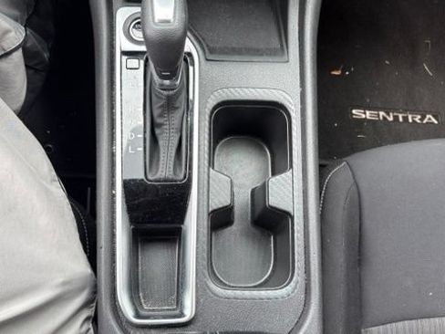 Used 2025 Nissan Sentra SV FWD image 18