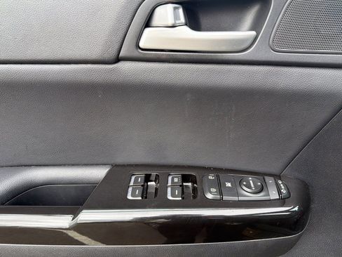 Used 2019 Kia Sportage EX w/ EX Premium Package image 11