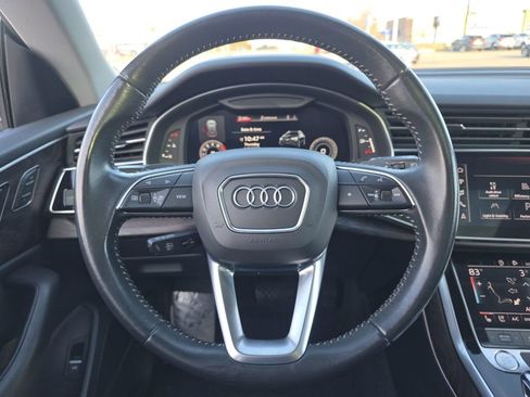 Used 2020 Audi Q8 Premium Plus w/ Premium Plus Package image 19