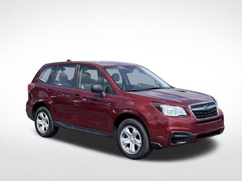 Used 2018 Subaru Forester 2.5i AWD/4WD image 4