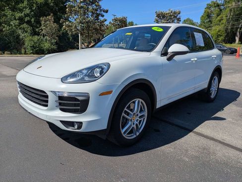 Used 2018 Porsche Cayenne image 8