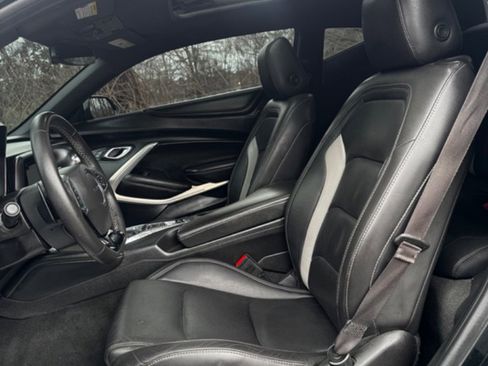 Used 2017 Chevrolet Camaro LT image 11